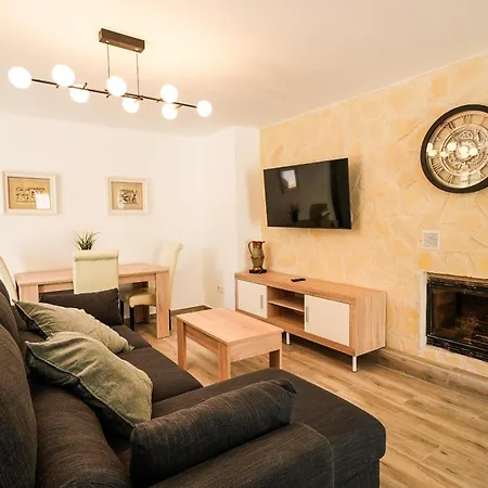 Casa Loma Con Terreno Privado Y Parking Compartido - A 800m De Playa Poniente Casa de Férias Benidorm