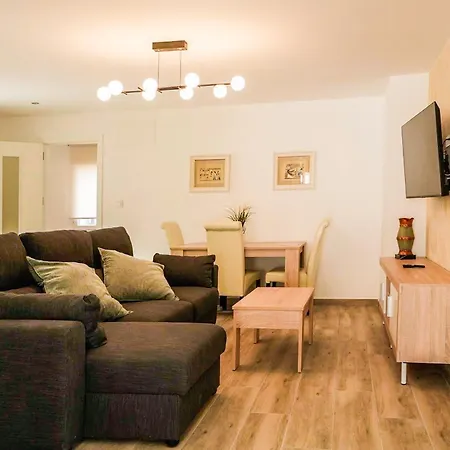 Holiday home Casa Loma Con Terreno Privado Y Parking Compartido - A 800m De Playa Poniente Benidorm