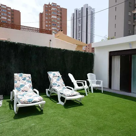 Casa Loma Con Terreno Privado Y Parking Compartido - A 800m De Playa Poniente Casa de Férias *